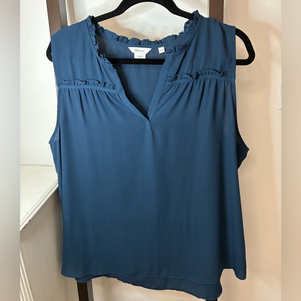 Reitmans Women's Blue Sleeveless Top. Size XXL. Feels silky! NWOT versatile! - Picture 2 of 9